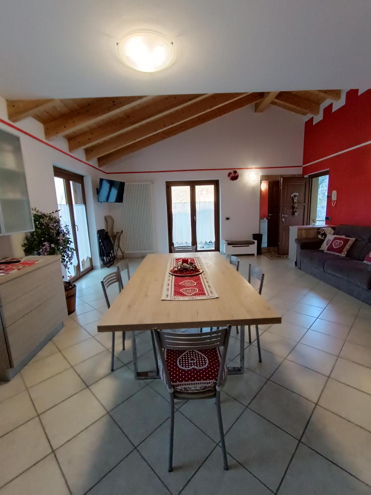 Pisolo Selvaggio Apartment Tirano Phòng bức ảnh